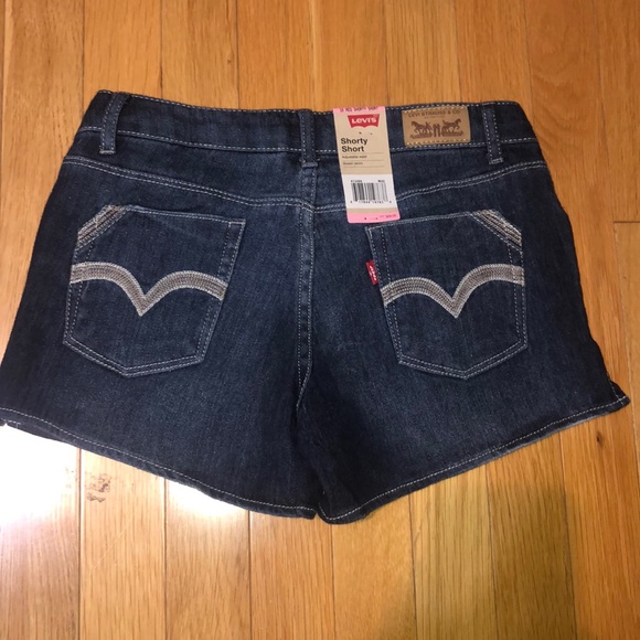 🆕💜 Levi’s Girls Denim Shorty Shorts – Size 16, Dark Wash, NWT - Picture 6 of 9